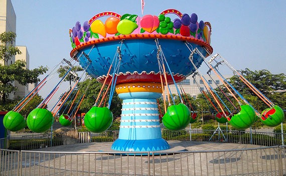 北京游乐园旋转飞椅